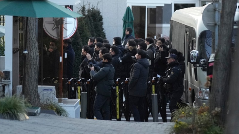 Standoff in Seoul as South Korea’s Yoon resists arrest