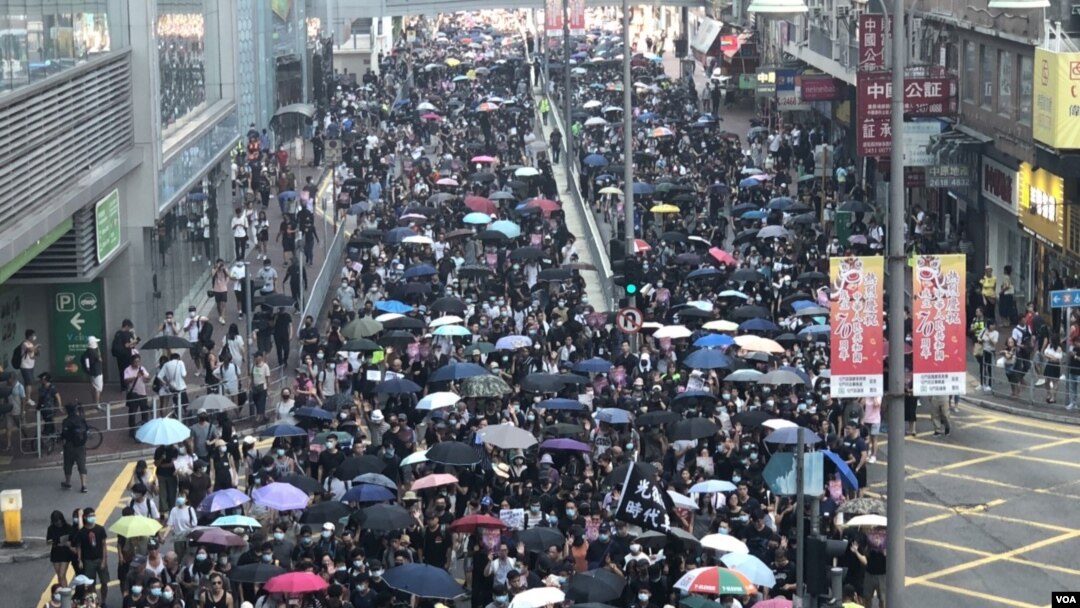 Protes di Tuen Muen, Hong Kong. (Foto: VOA)