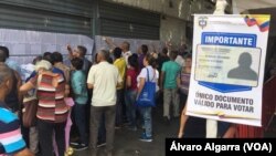 Colombianos residentes en Venezuela votaron el domingo, 27 de mayo, de 2018, en la elección presidencial de donde surgirá el sucesor del presidente Juan Manuel Santos.