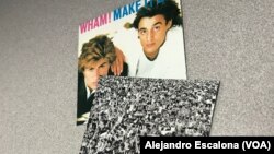 Discos compactos 'Make it big', del dúo Wham, y 'Listen without prejudice', de George Michael, en solitario, que incluyen varias de las canciones de la banda sonora de la película "Last Christmas".