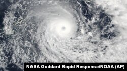 Hình ảnh vệ tinh của NASA cho thấy cơn bão Winston ở Nam Thái Bình Dương, 19/2/2016.