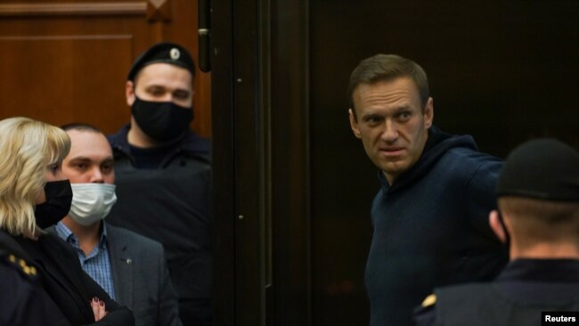 Foto nga seanca gjyqësore kundër udhëheqësit të opozitës ruse Alexei Navalny