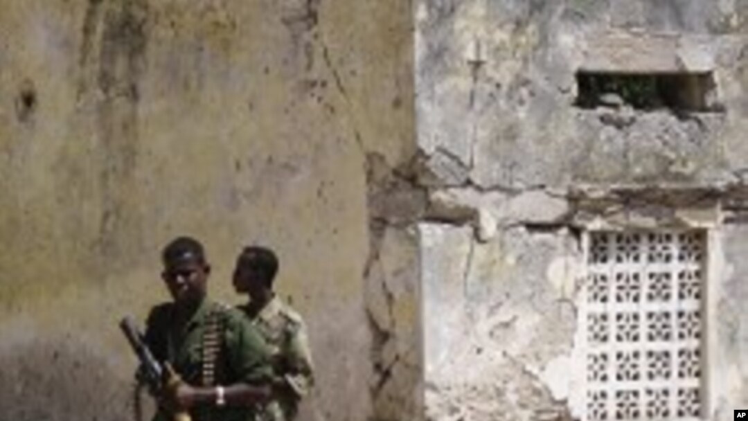 Askar Dhaawacan oo Isbitaal la Dhigay