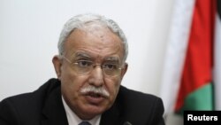 El ministro de Exteriores palestino, Riyad Al-Malki, exigió a Israel que cese el establecimiento de asentamientos ilegales en Cisjordania.