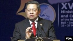 Sikap Presiden SBY dinilai pengamat masih lemah dan tidak punya keberanian politik, termasuk dalam pemberantasan korupsi (foto: dok).