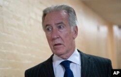 Richard Neal