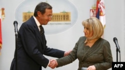 Predsednik Donjeg doma italijanskog parlamenta Đanfranko Fini i predsednica Skupštine Srbije Slavica Đukić Dejanović tokom susreta u Beogradu