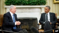 以色列總理內塔尼亞胡星期三到訪白宮，敦促美國總統奧巴馬立場堅定地反對伊朗的核野心。