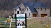美国二月房屋销售增加，企业裁员略增