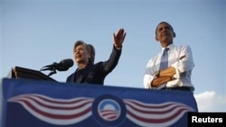 오바마 대통령의 플로리다 선거 캠페인을 돕는 클린턴 미 국무장관(자료사진)