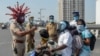 کرونا وائرس: بھارت کا 21 روزہ لاک ڈاؤن میں توسیع نہ کرنے کا فیصلہ