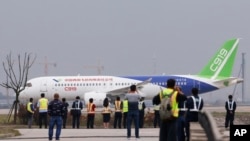 Archivo - Aeropuerto Internacional de Pudong, Shanghai, China, probablemente uno de los más afectados por la propagación del coronavirus.