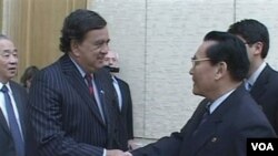 El ex gobernador de Nuevo México, Bill Richardson realizó una visita de cinco días a Corea del Norte y reportó avances en las conversaciones.