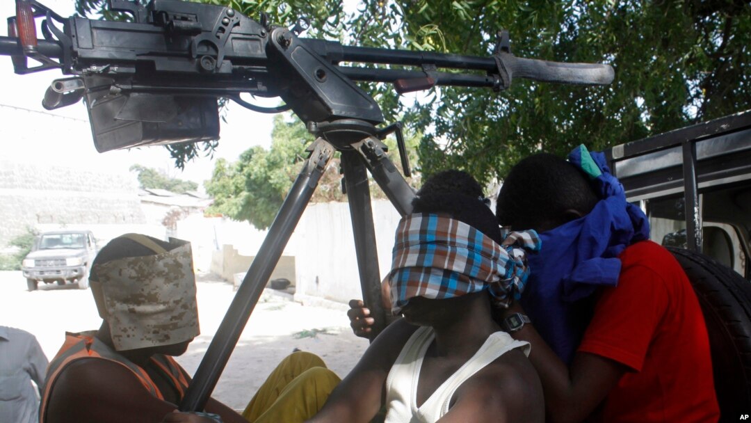 Tersangka militant al-Shabab ditangkap dalam serangan di markas Uni Africa di Mogadishu, Somalia (25/12).