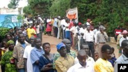 Voters lined up in South Sudan.