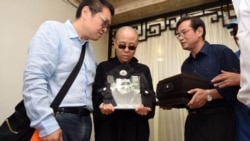 2017年7月14日，丁子霖教授代表天安门母亲群体悼念刘晓波逝世，并向刘霞表达慰问。