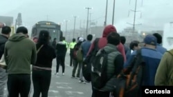 Limeños tuvieron problemas para movilizarse debido a huelga de transportistas. [Captura TVPerú]