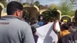 شعار معترضان در اصفهان: مدیر اگه ندارین، برین قبرس بیارین