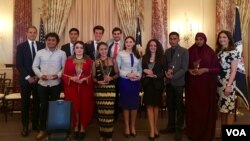Winners of the Emerging Young Leaders Awards are honored in Washington, D.C., April 20, 2016. (VOA)