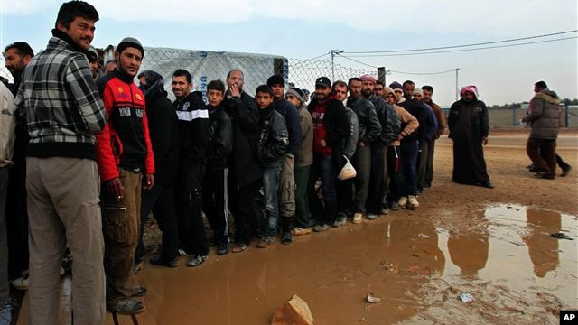 ctivistas y grupos humanitarios, incluyendo el Comité Internacional de Rescate piden a Estados Unidos aceptar por lo menos 65.000 refugiados hasta 2016.