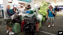 El Departamento del Tesoro dice que la empresa CWT B.V. manejó los viajes de unas 44.000 personas desde y hacia Cuba.