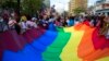 Pasangan Transgender Pertama Menikah di Kuba