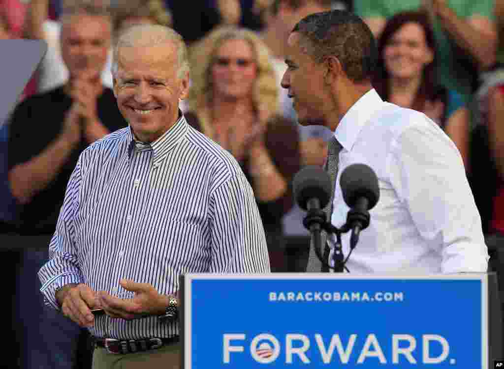 Le pr&eacute;sident Barack Obama et le vice-pr&eacute;sident Joe Biden &agrave; Dayton, dans l&#39;Etat de l&#39;Ohio 