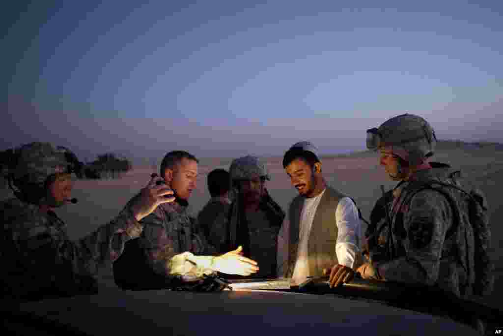 رازق راز د طالب جنګیالیو سرسخته دښمن ګڼل کیده. هغه تر خپل نفوذ لاندې سیمو کې آن د طالب اسیرانو د وژلو امر کړی و. طالبانو پخوا هم ډیر ځلي د رازق د وژلو اقدام کړی و.