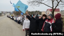 У Криму жіноче свято стало днем боротьби за мир