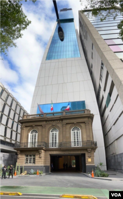 Hotel en el que se hospedaron los miembros de la Plataforma Unitaria Venezolana en Ciudad de México. Agosto 15, 2021. Foto: Jorge Mejía.