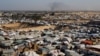 位于加沙抵达南部的拉法一个收容流离失所巴勒斯坦人的帐篷营地。（2024年1月22日）
