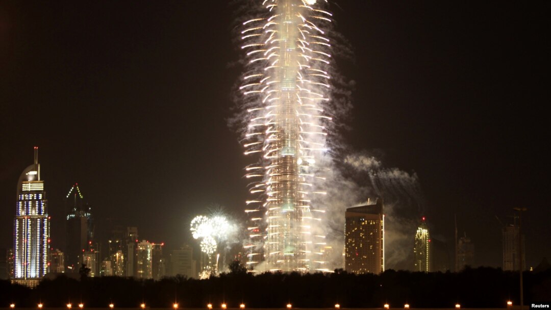 Kota Dubai menyelenggarakan pesta kembang api setelah dipastikan menjadi tuan rumah World Expo untuk tahun 2020 (foto: dok). 