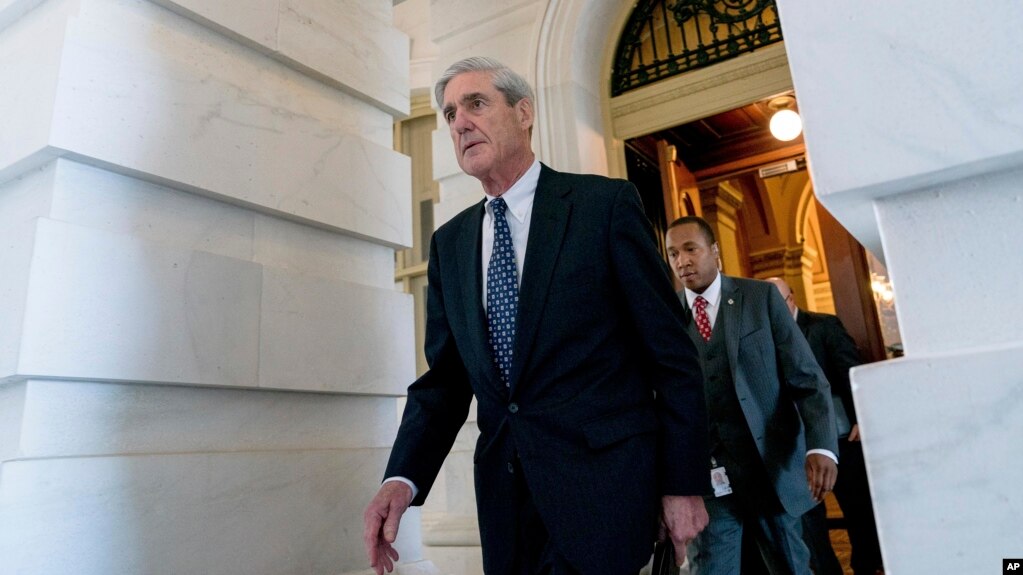 El fiscal especial Robert Mueller tiene a su cargo la investigaciÃ³n sobre los presuntos vÃ­nculos entre la campaÃ±a presidencial de Trump en 2016 y Rusia.