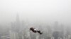 မလေးရှားမှာ မီးခိုးမြူကြောင့် လေထု ညစ်ညမ်းမှု ဆိုးရွားနေ
