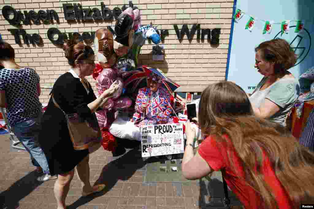 برطانیہ کے شہزادہ ولیم اور اُن کی اہلیہ ڈچز آف کیمبرج کیٹ میڈلٹن کے ہاں پہلے بیٹے کی ولادت ہوئی ہے۔