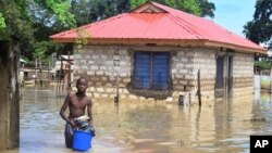 Displaced families appeal for support