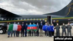 İtaliya mütəxəssisləri COVİD-19 epidemiyasının qarşısının alınmasında kömək üçün Bakıya gəlib 