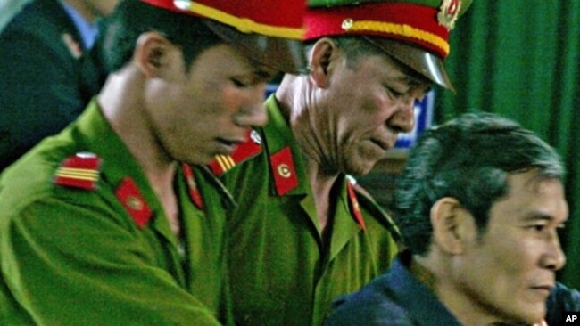 Việt Nam lâu nay vẫn phản bác các cáo buộc của nhiều tổ chức quốc tế về việc “bịt miệng tiếng nói đối lập”.