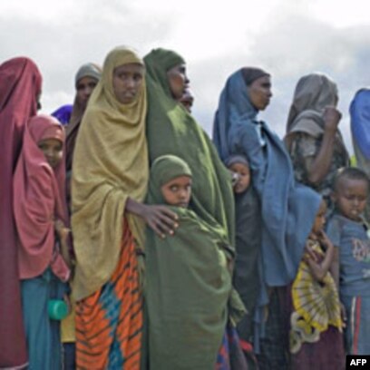 Ufalik ayol jinsiy aloqa qilishni xohlaydi. Keksalik jinsiy aloqaga tosqinlik qilmaydi (porno)