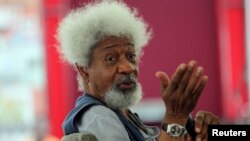Nobel Laureate Wole Soyinka speaks to pupils during a mentoring session at the Lagos Book and Art Festival, Nov. 15, 2014. Soyinka was the first African writer to win the Nobel Prize for literature.