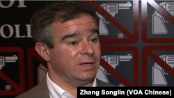 制止槍枝暴力聯盟執行主任喬什.霍維茲(美國之音張松林拍攝)