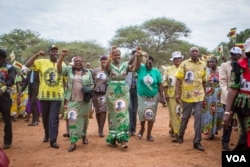 Mrs. Grace Mugabe arrives in Maphisa, Matabeleland South province, with senior Zanu PF officials. (Photo: Taurai Shava)