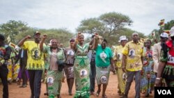 Mrs. Grace Mugabe arrives in Maphisa, Matabeleland South province, with senior Zanu PF officials. (Photo: Taurai Shava)