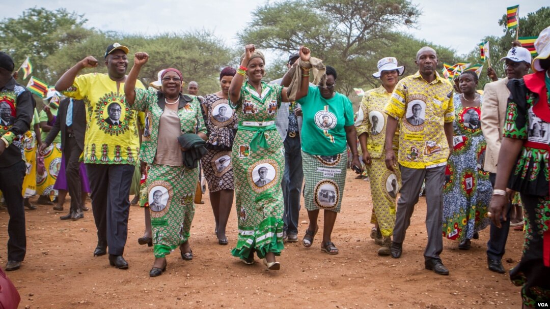 Mrs. Grace Mugabe arrives in Maphisa, Matabeleland South province, with senior Zanu PF officials. (Photo: Taurai Shava)