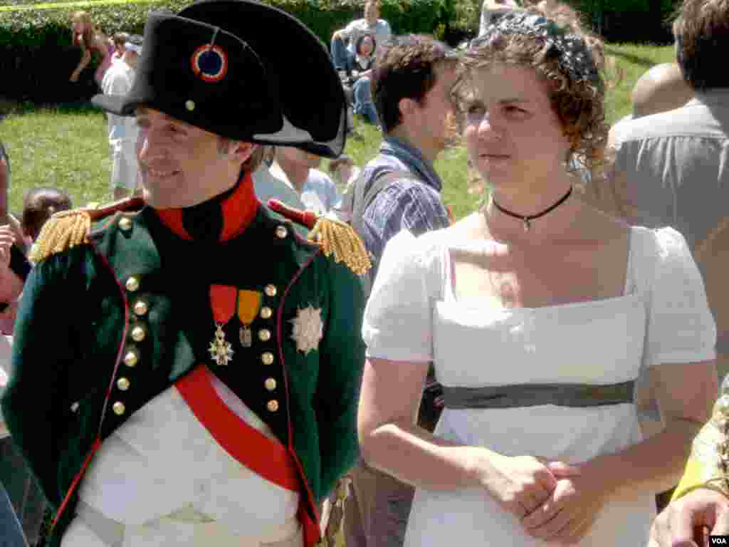 'Napoleon' ispred francuske ambasade