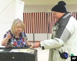 Στη Νότια Καρολίνα η συνέχεια των προκριματικών εκλογών