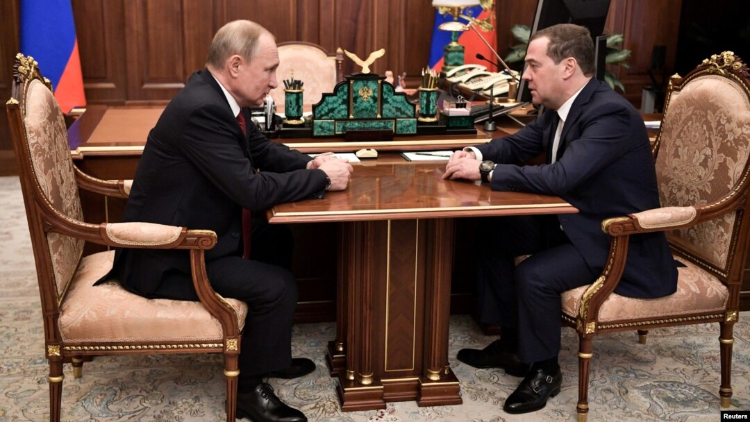 Sastanak Vladimir Putina i Dmitrija Medvedeva u . Moskvi (Foto: Reuters/Sputnik/Alexey Nikolsky) 