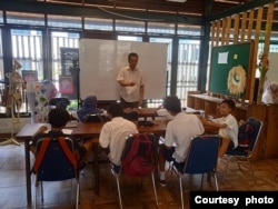 Suasana belajar di kelas Sekolah Bisa. (dok. Sekolah Bisa)