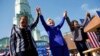 USA : Clinton déclarée gagnante des primaires démocrates, mais ne crie pas victoire