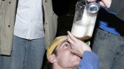 Drinking alcohol or using marijuana, also called "pot," can affect a teenagers brain. (FILE PHOTO)